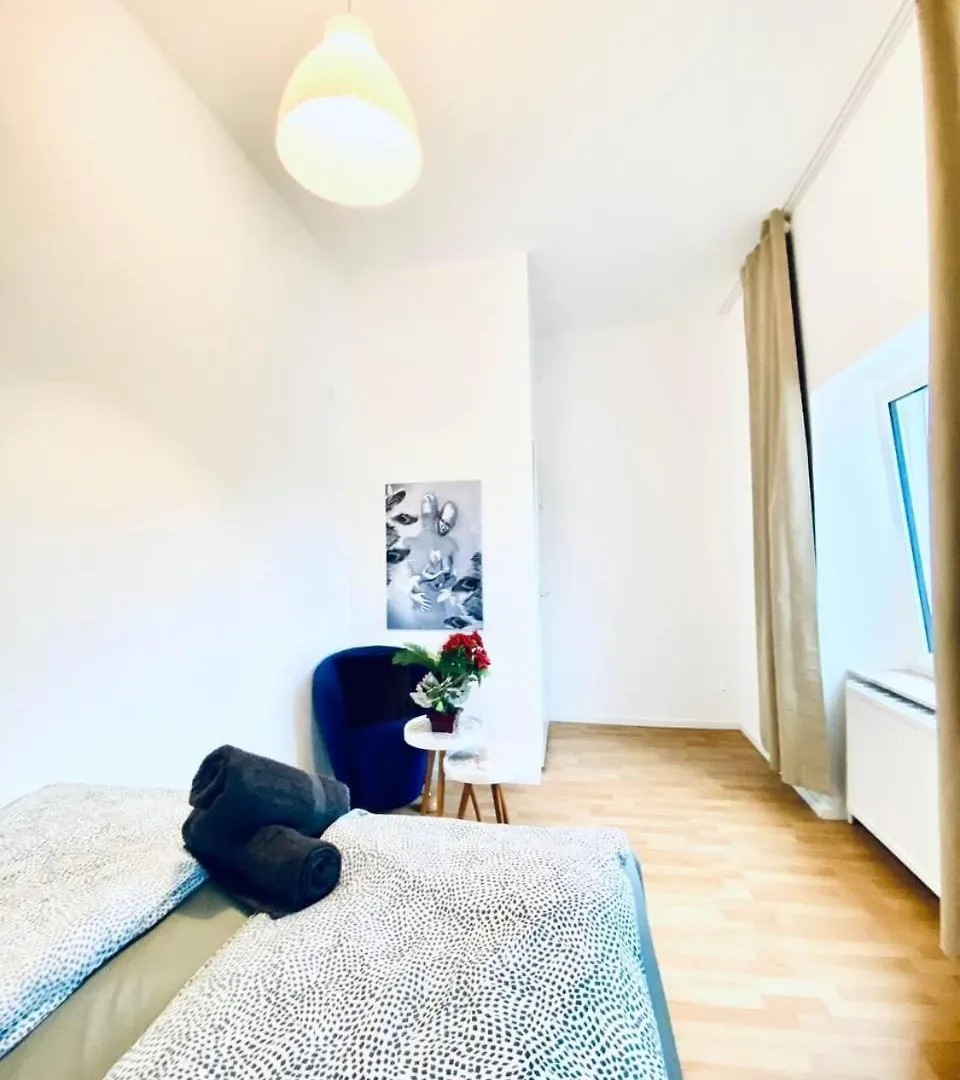 Cozy 4-Bedroom Apartment , Perfect For Groups Wiedeń