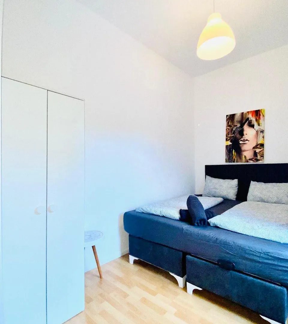 Cozy 4-Bedroom Apartment , Perfect For Groups Wiedeń Austria