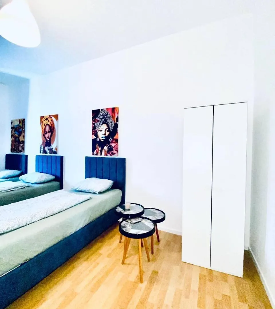 Cozy 4-Bedroom Apartment , Perfect For Groups Βιέννη