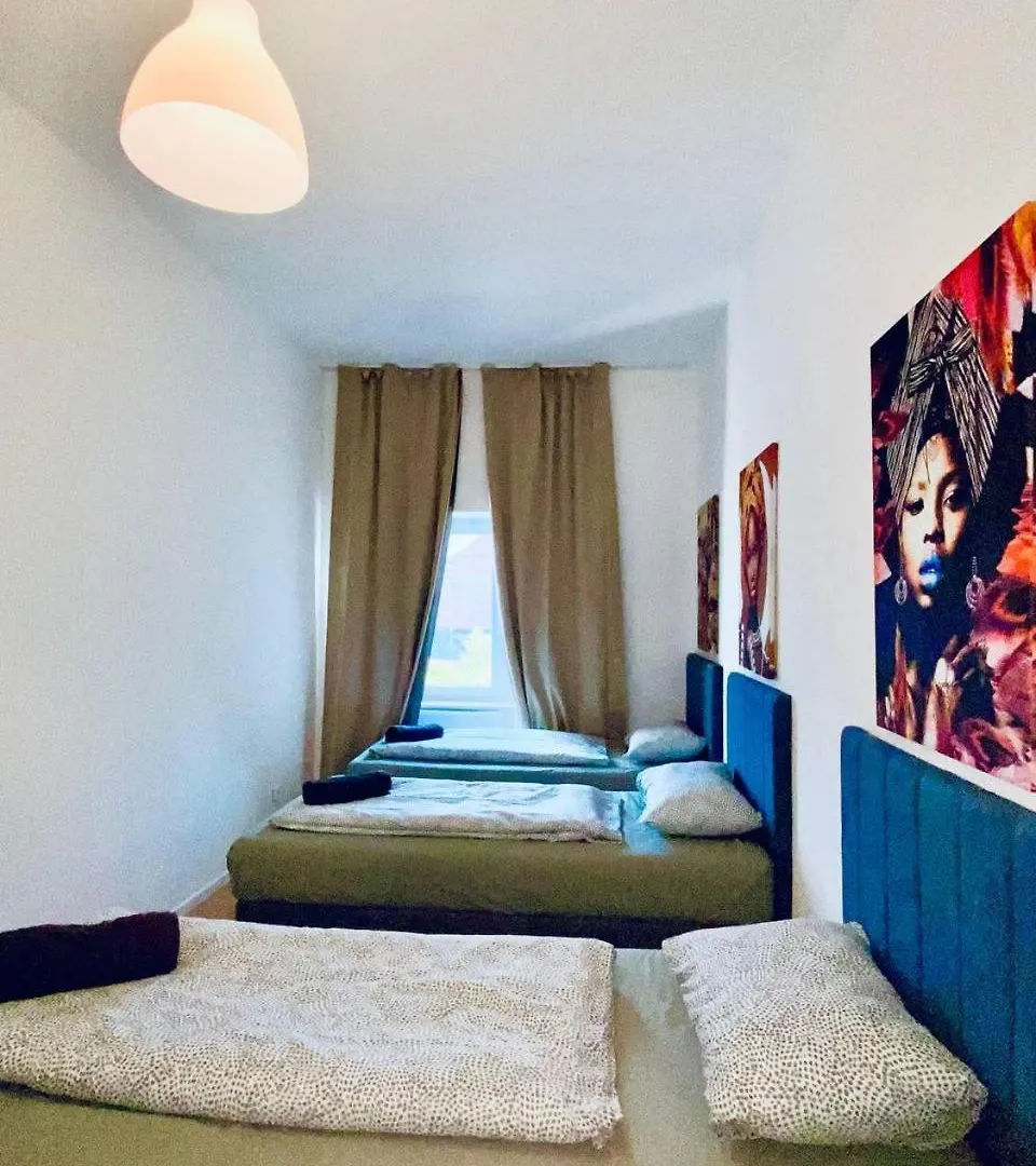 Cozy 4-Bedroom Apartment , Perfect For Groups Βιέννη