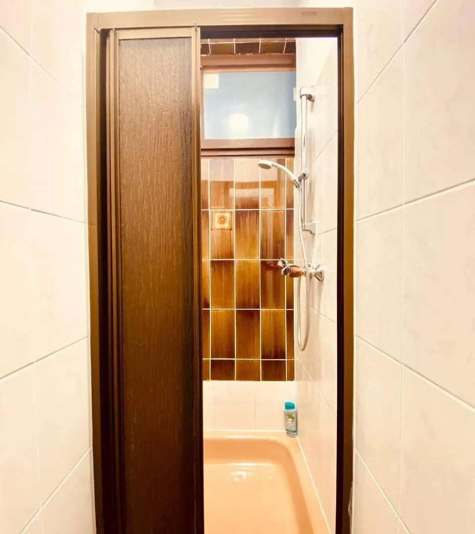 Cozy 4-Bedroom Apartment , Perfect For Groups Βιέννη