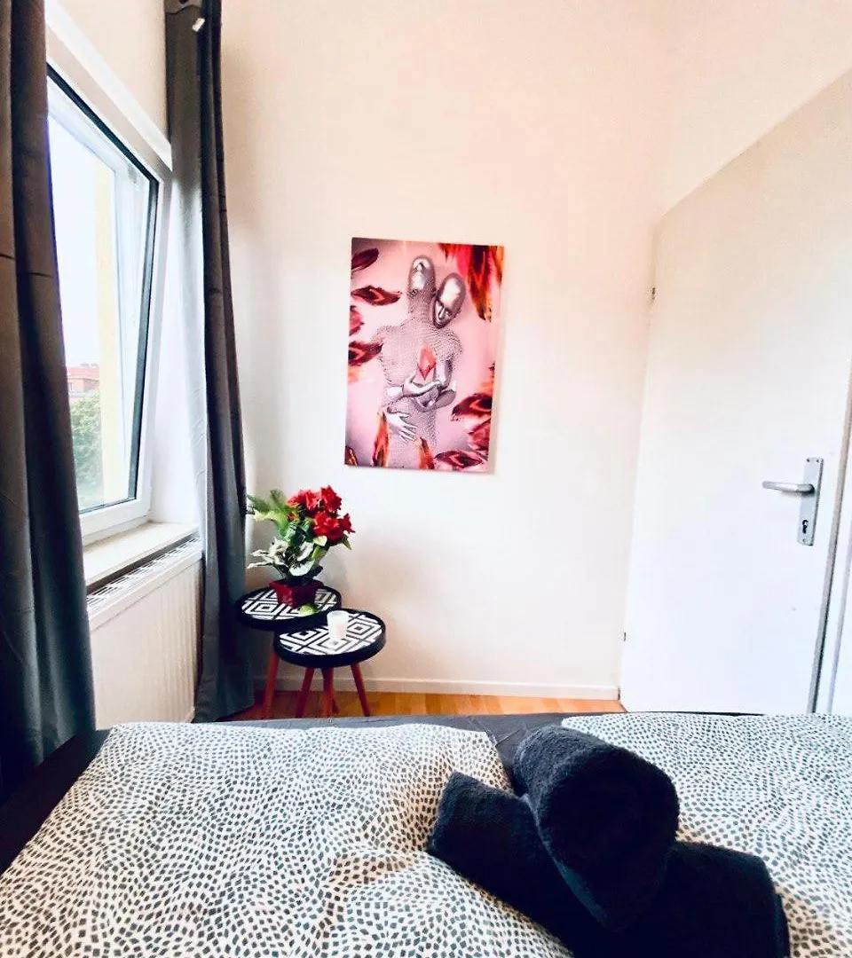 Cozy 4-Bedroom Apartment , Perfect For Groups Βιέννη
