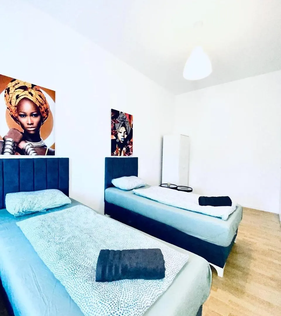 Cozy 4-Bedroom Apartment , Perfect For Groups Βιέννη