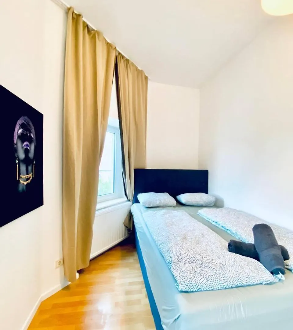 Cozy 4-Bedroom Apartment , Perfect For Groups Βιέννη Αυστρία